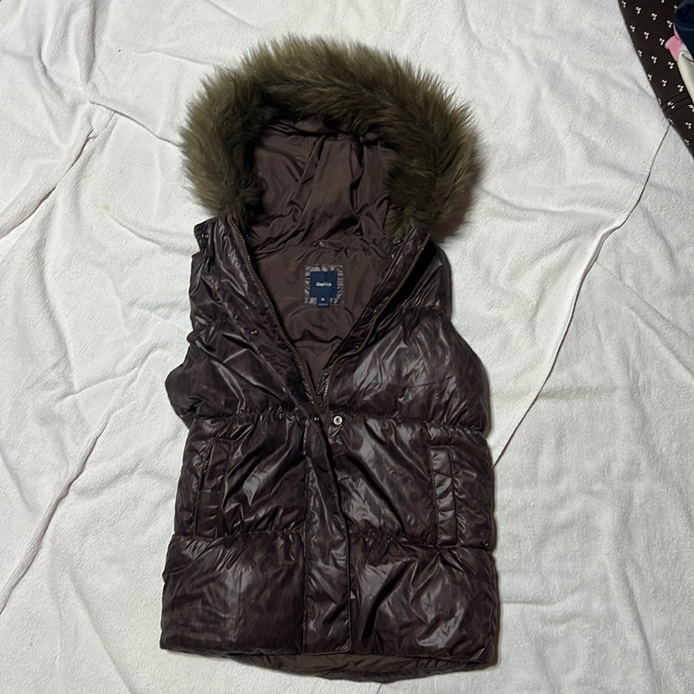 GAP kids XL dark brown leopard print puffer vest with faux fur collar